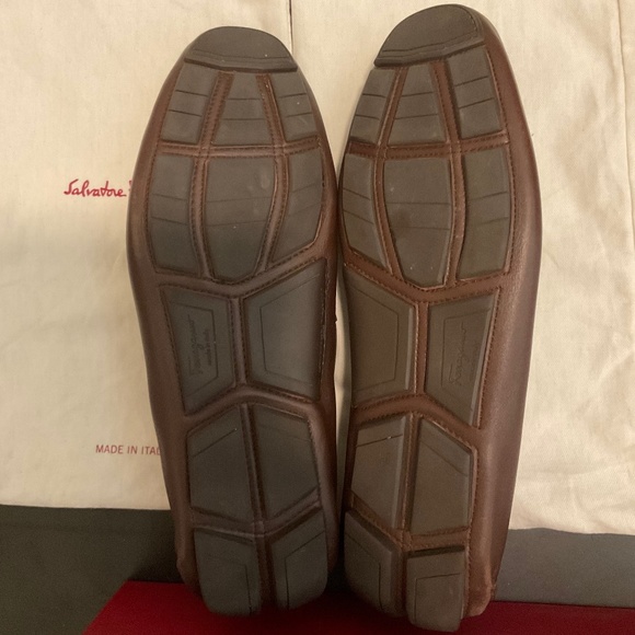 Salvatore Ferragamo Stuart Driving Shoe - Picture 7 of 8